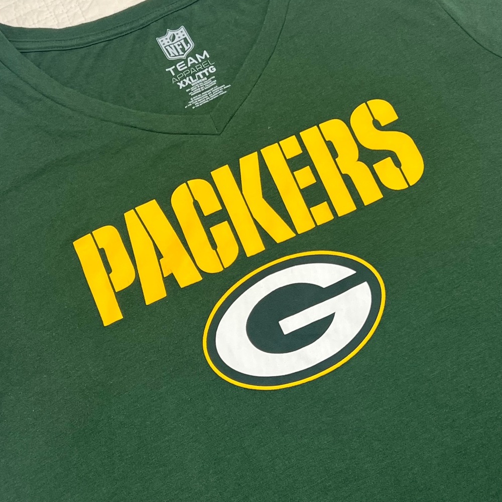 NFL Team Apparel Green Bay Packers V-Neck Graphic T-Shirt XXL Green S/218245